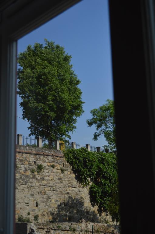 Casa Vacanze All'Angolo Trieszt Szoba fotó