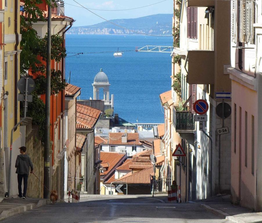 Casa Vacanze All'Angolo Trieszt Kültér fotó